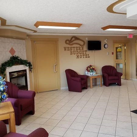 Western Budget Motel West Red Deer Esterno foto