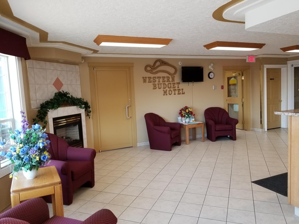 Western Budget Motel West Red Deer Esterno foto